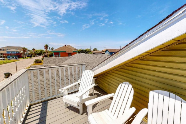 Craftsman on Seawall image 15